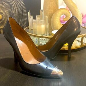 Donald J. Pliner Black Pointed Toe Stilettos W Chrome Toe. 6